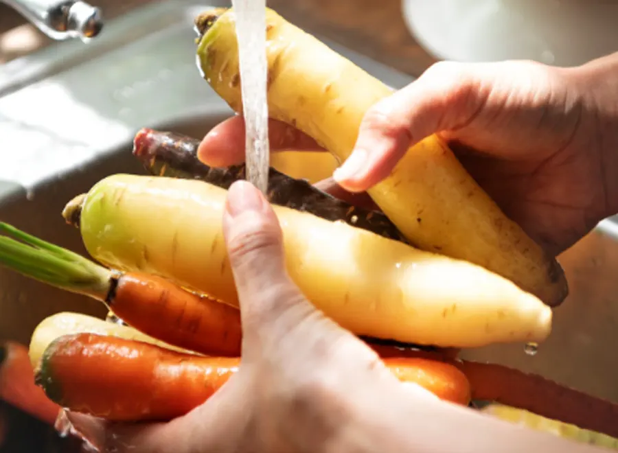 Foto 2 Trucos para lavar correctamente la fruta y las hortalizas en casa