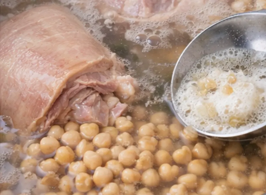 Foto 2 Cocido madrileño tradicional