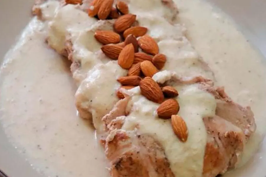 Foto 2 Solomillo en salsa de almendras